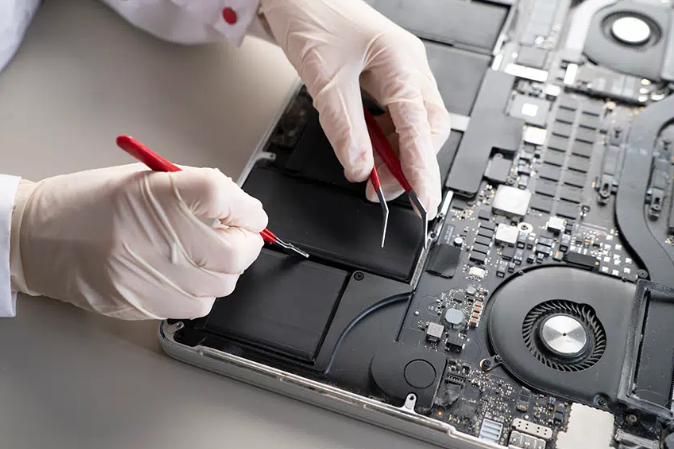 Laptop accu vervangen